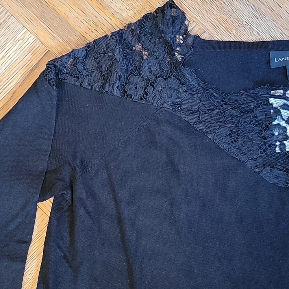 Lane Bryant Women's V-Neck Sweater with Lace Neckline Size 18/20 - Picture 3 of 9